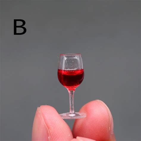 Miniature Red Wine Glasses 1/12 Scale Alcoholic Drinks Bar and Party ...