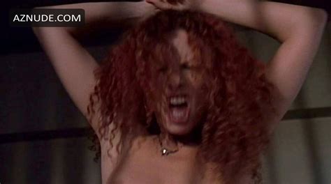 AMANDA KRAVAT Nude AZNude