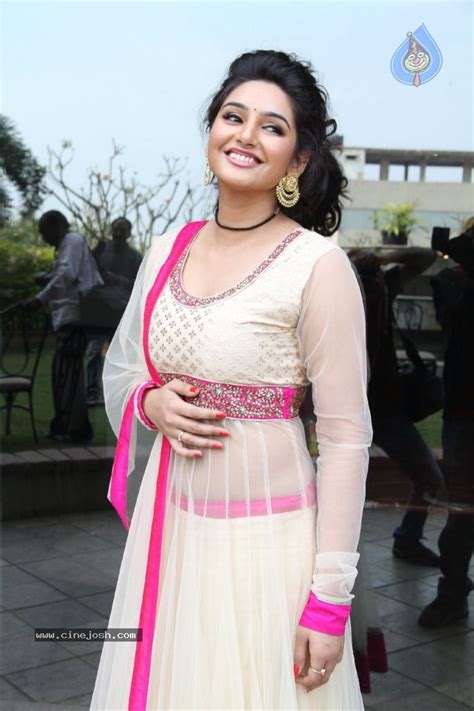 Ragini Dwivedi Hot Stills Photo Of