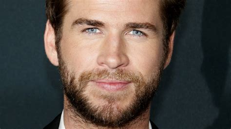 Liam Hemsworth Last Song Volleyball