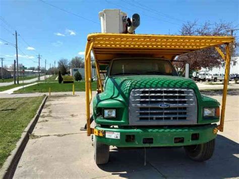 Ford F800 1997 Bucket Boom Trucks