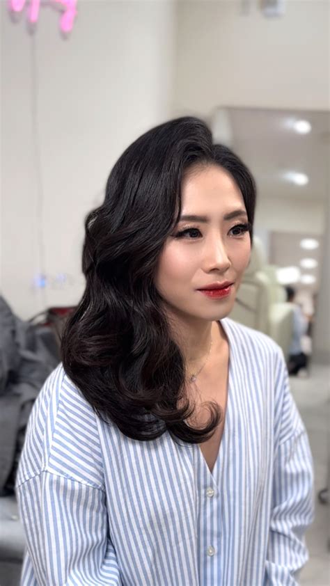 hair styling wedding