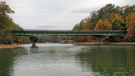 Lake Sidney Lanier Homes Blog Autumn Photos Of Lake Lanier Aqualand