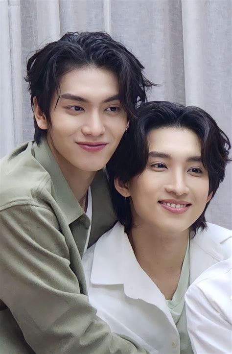 Pin By Erica On Bossnoeul Cute Gay Couples Actors Cute Couples