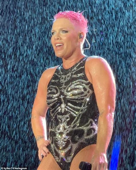 Pink Stuns Crowds As She Performs Her First Sydney Concert In The Pouring Rain Just Moments