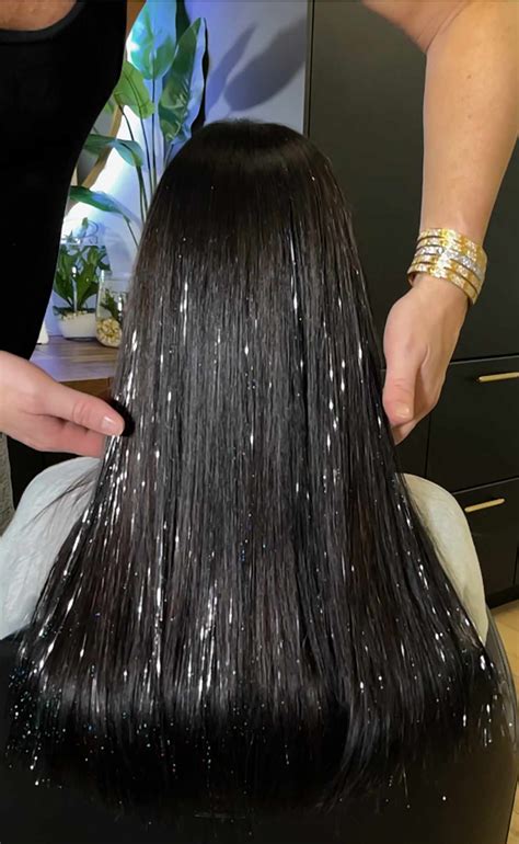 How to Apply Hair Tinsel, According to Hair Stylists