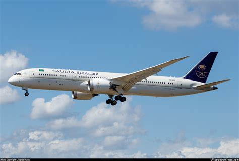 HZ ARB Saudi Arabian Airlines Boeing 787 9 Dreamliner Photo By Daniel