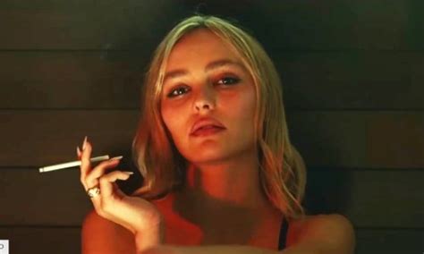 Cool Sexy And Stinking Of Smoke Why Are Tv Dramas Giving Cigarettes A Comeback Flipboard