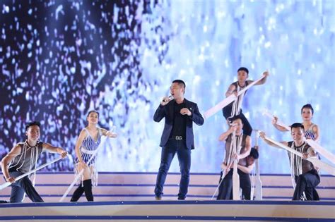 Nam Anh diện bikini khoe dáng nóng bỏng giữa ồn ào tình cảm của Nam Em