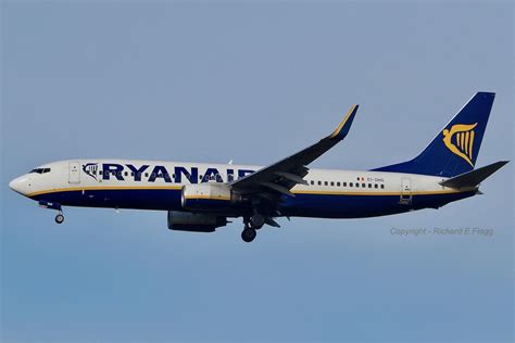 EI DHG Boeing 737 8AS At Stansted Ryanair Richard E Flagg Flickr