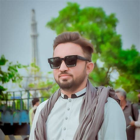 naveed iqbal