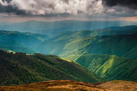 Украинские Карпаты | Carpathian mountains, Mountains, Natural landmarks