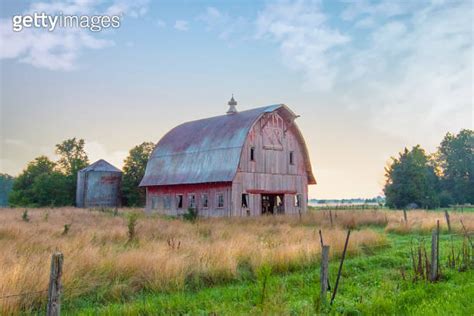 Old Weathered Red Barn At Sunrise Howard County Indiana