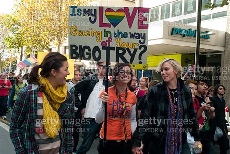 Same Sex Marriage Rally 이미지 171257114 게티이미지뱅크