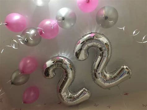 Картинки с днём рождения в 22 года для девушки и парня