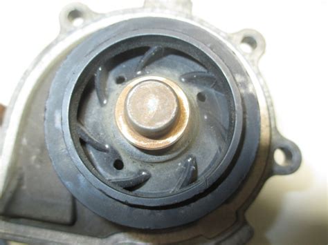 Помпа 24405895 24405896 Шевроле Круз Орландо Астра H-J 1,6-1,8л 16V ...