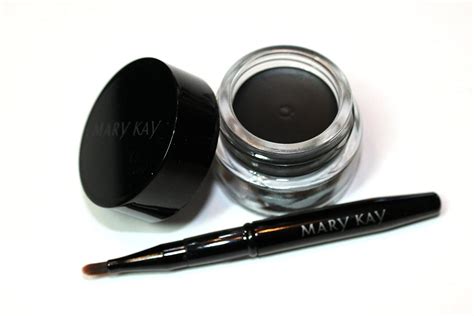 Mary Kay Gel Eyeliner Jet Black With Expandable Brush 0 15 Oz Gel Eyeliner Mary Kay Eyeliner