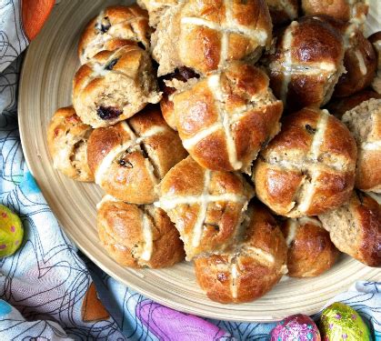 Spiced Hot Cross Buns Canadian Cookbooks