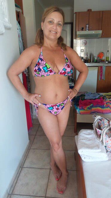 Sexy Bikini MILFs 0 131 Porn Pic