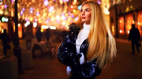 Скачать обои girl evening street blonde portrait раздел девушки в разрешении x