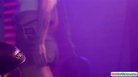 Busty Tgirl Jade Venus Rimmed By And Fuck Lady Babe Mechanic