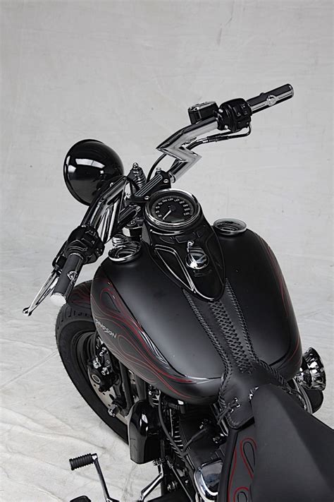 This Is How A Harley Davidson Heritage Classic Looks Like All Naked And Bobber Ized Autoevolution