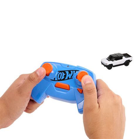 Hot Wheels RC 1 64 Scale Vehicle Case Of 4