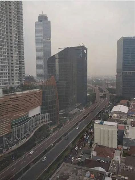 Ditinggal Mudik Warganya Ini Potret Lengangnya Jalanan Jakarta