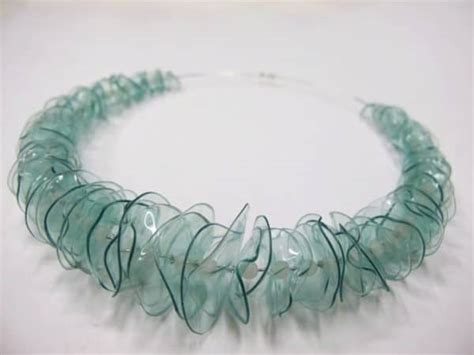 Blooming Jewels Recycled Plastic Bottles Into Amazing Jewelry • Recyclart