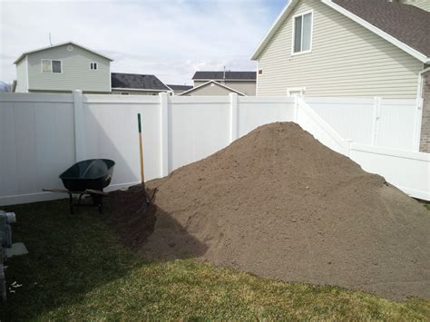 The Orgills: One GIANT Pile of Dirt... :)