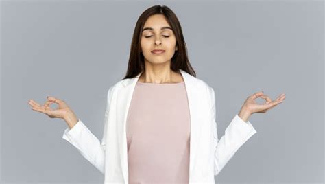 Try out these 5 breathing exercises to deal with anxiety | HealthShots