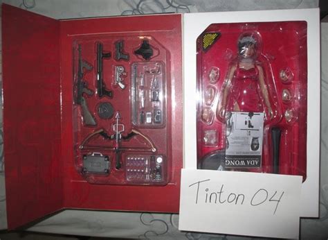 Terjual JUAL HOT TOYS JILL VALENTINE BATTLE SUIT SHEVA ALOMAR ADA WONG ALICE JOKER