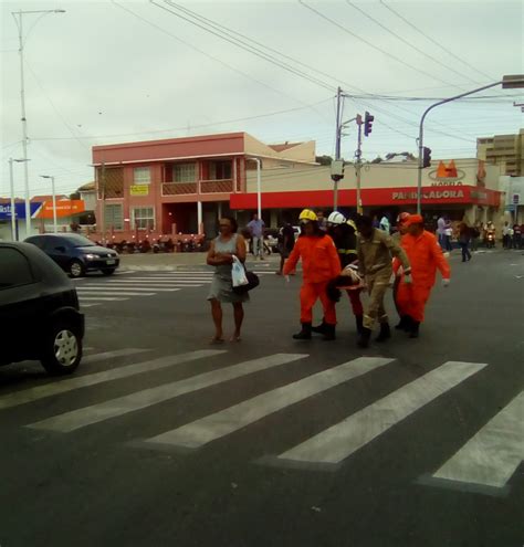 Acidente entre Ãnibus deixa passageiros feridos no centro de Teresina