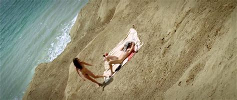 Naked Vahina Giocante In Paradise Cruise