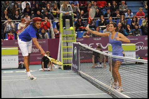 Photo Am Lie Mauresmo Et Yannick Noah Lors De La Soir E Caritative