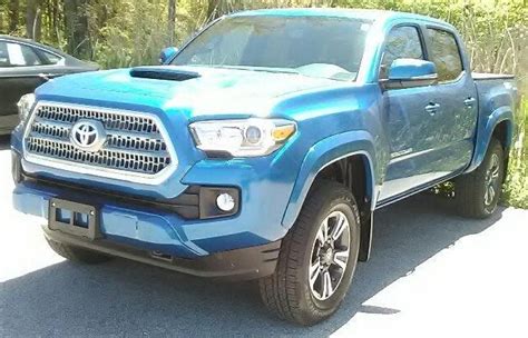 2017 Toyota Tacoma Sr5 V6 4x4 Sr5 V6 4dr Double Cab 50 Ft Sb For Sale