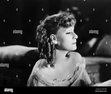 Romance Greta Garbo 1930 Stock Photo Alamy