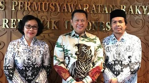 Pgri Desak Mpr Perjuangkan Nasib Guru Honorer Dari Upah Minimum Hingga