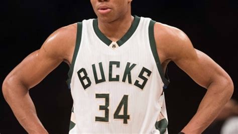 Giannis Antetokounmpo Gets 100 Million Dollar Smoothie Fox Sports