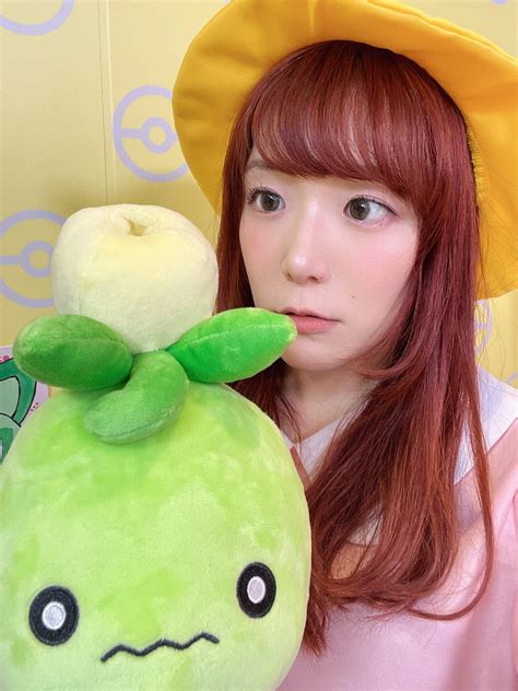 はーちゃん【ポケるんtv】 On Twitter じー はーのはミニーブが気になるみたい。