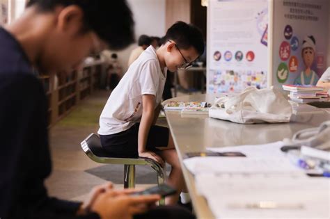 Teach your kids critical thinking. It will matter sooner than you think ...