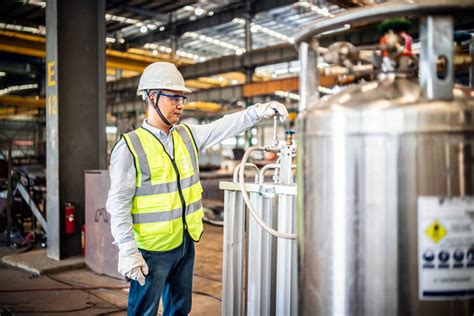 NR 19 entenda mais sobre segurança do trabalho explosivos Volk