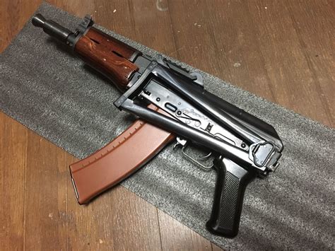 BOLT AKS74U BRSS HAMMER マガジン8本付き メタルフレーム リアルウッド 電動ガン クリンコフ リコイル ブローバック