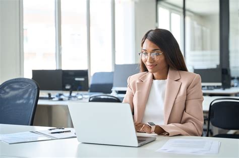 Como escolher o tema do TCC da pós graduação EAD veja aqui