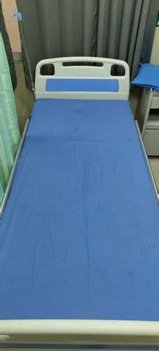 Blue Poly Cotton Hospital Bed Sheet Size Feet L B At Rs