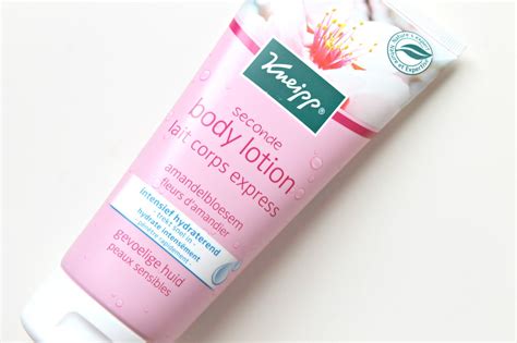 Nieuw Kneipp Amandelbloesem Douche Foam En Seconde Body Lotion