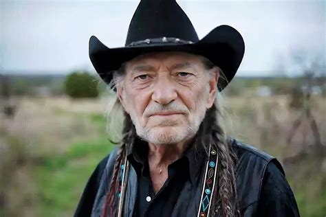 Current Willie Nelson Net Worth How Rich Is This Music Legend