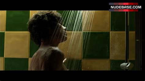 Anne Le Nen Naked In Shower Passage Du Desir Nudebase