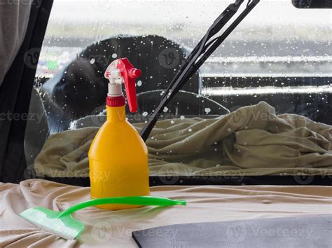 Car wash equipment 10969048 Stock Photo at Vecteezy