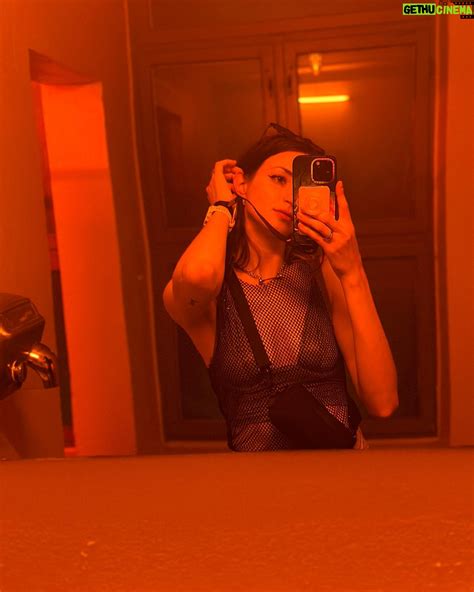 Gibi ASMR Wiki, Biography, Age, Gallery, Spouse and more